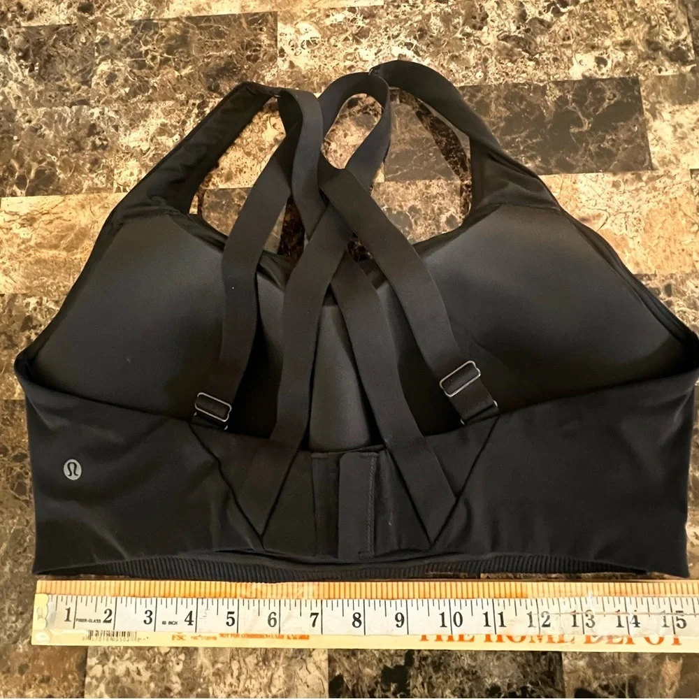lululemon Energy bra high support black color size 40D Cross-Back Sports Bra NWT